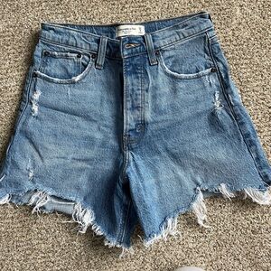 LIKE NEW Dad Jeans - Abercrombie